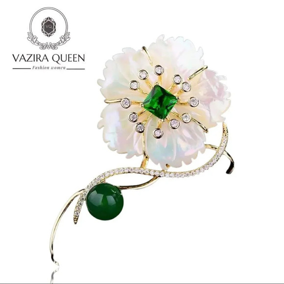 VQ Flower Brooch - Picture 1 of 6